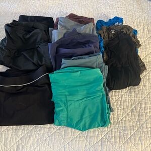 Women’s Athleisure 10+ item Bundle